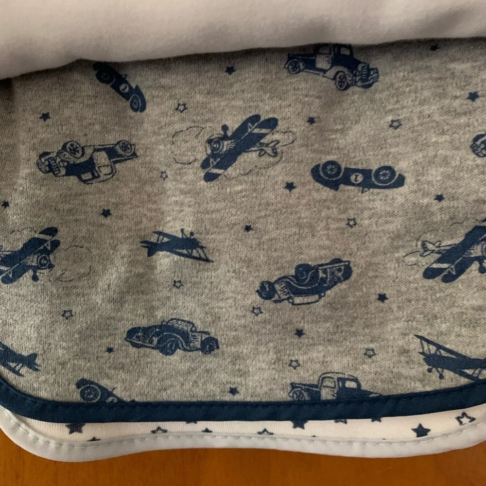 🎉HP🎉New Set of 5 Baby Bibs from Kyle & Deena Car, Stripes, Stars Gray and White